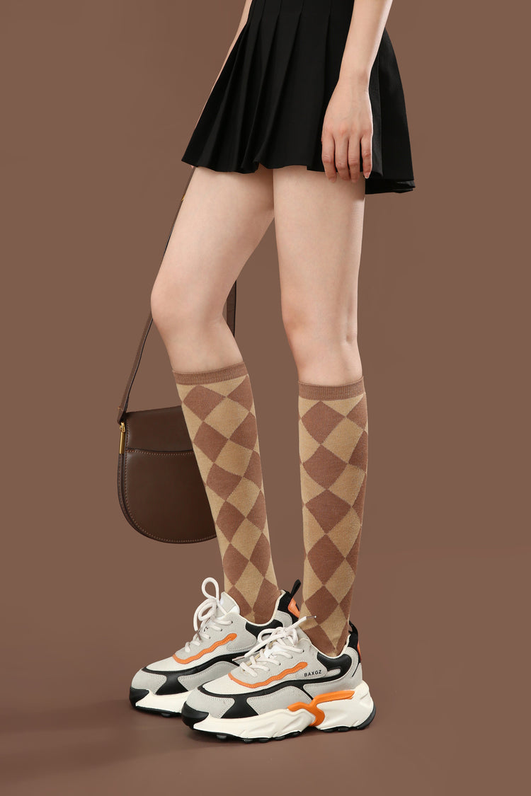 Elegance Knee-High Brown Socks - Plushell