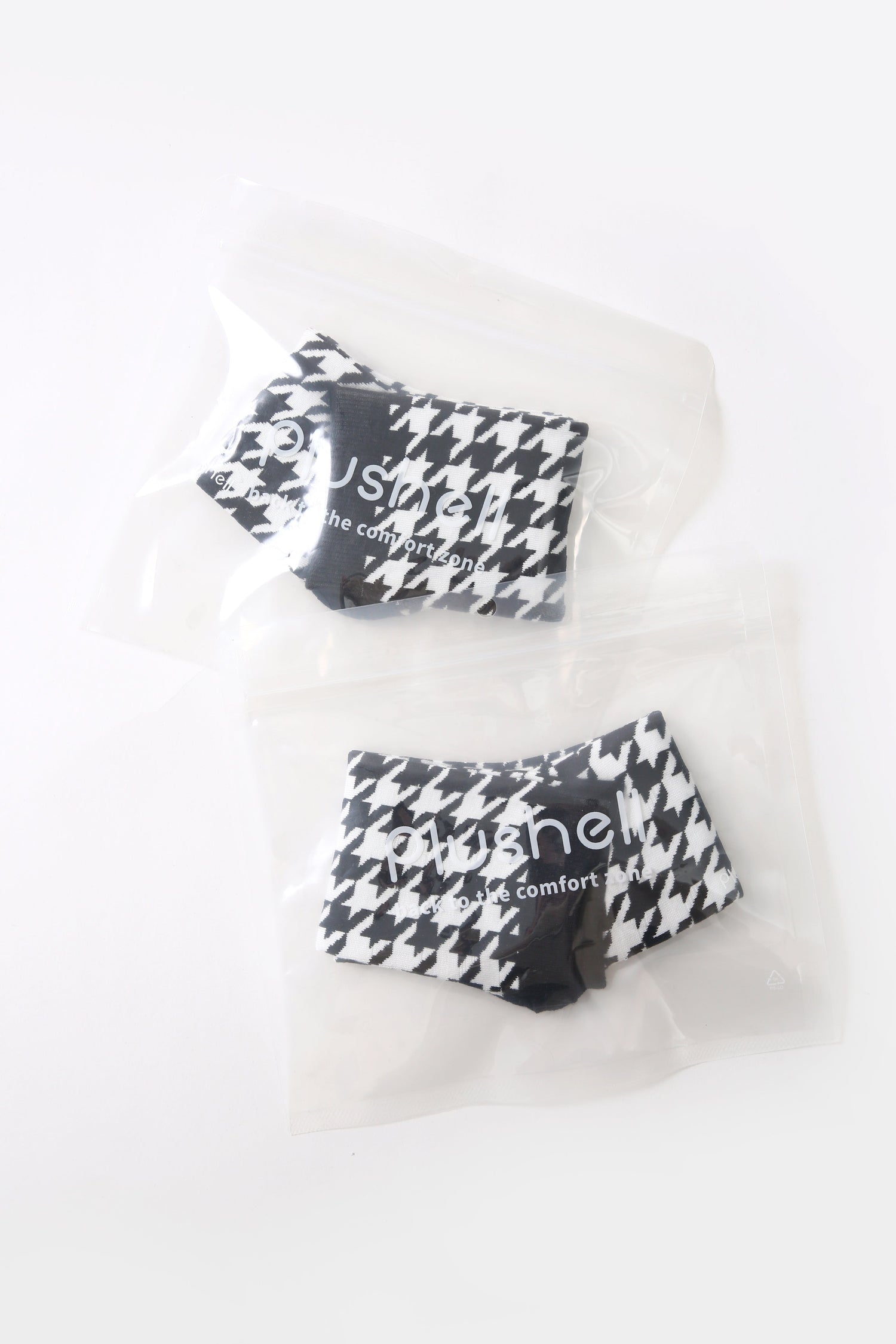 Houndstooth | Socks - Plushell