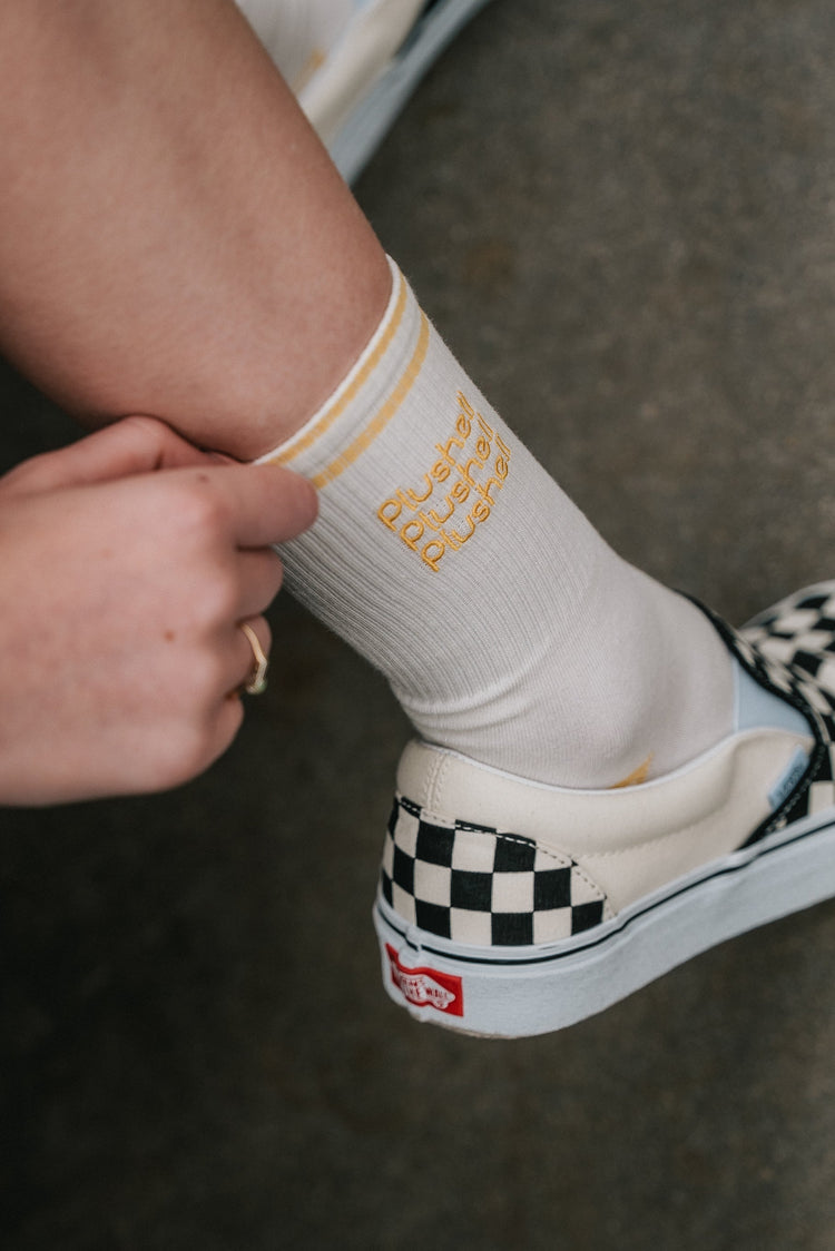 Plushell Logo | Basic Socks - Plushell